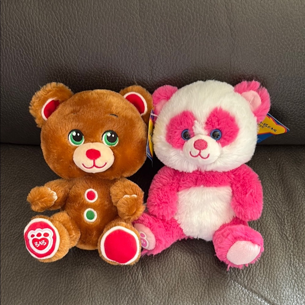 Build a bear buddies set of two cute stuffed Bab bears in holiday and pink